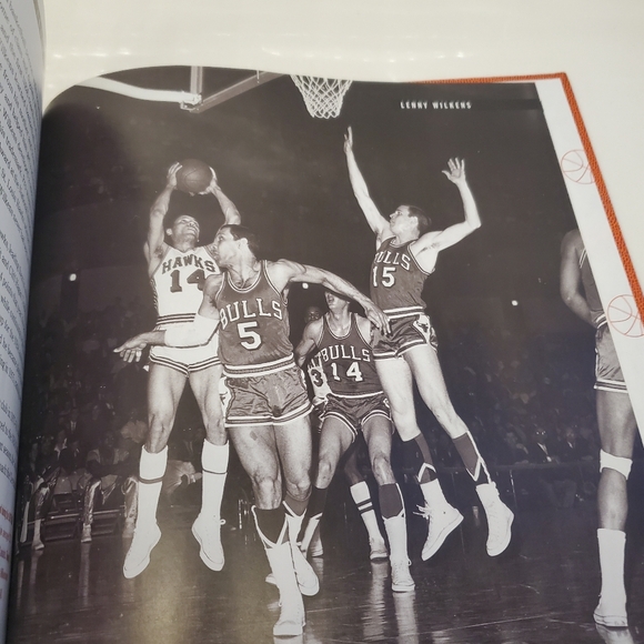 Basketball Legends Of All Times Hardcover Book Sports Vintage Giftable Item - Picture 11 of 13